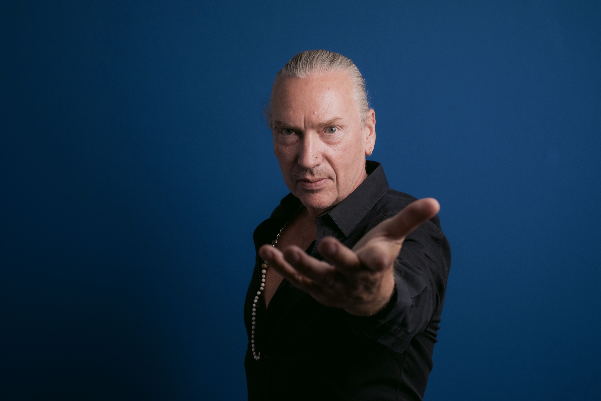 Mauro Repetto nei panni di Retinal — backstage a Sala Podcast Roma