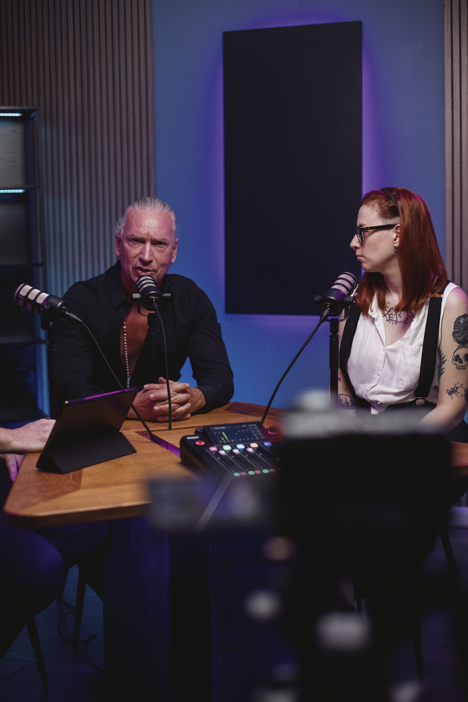 Mauro Repetto nei panni di Retinal — backstage a Sala Podcast Roma